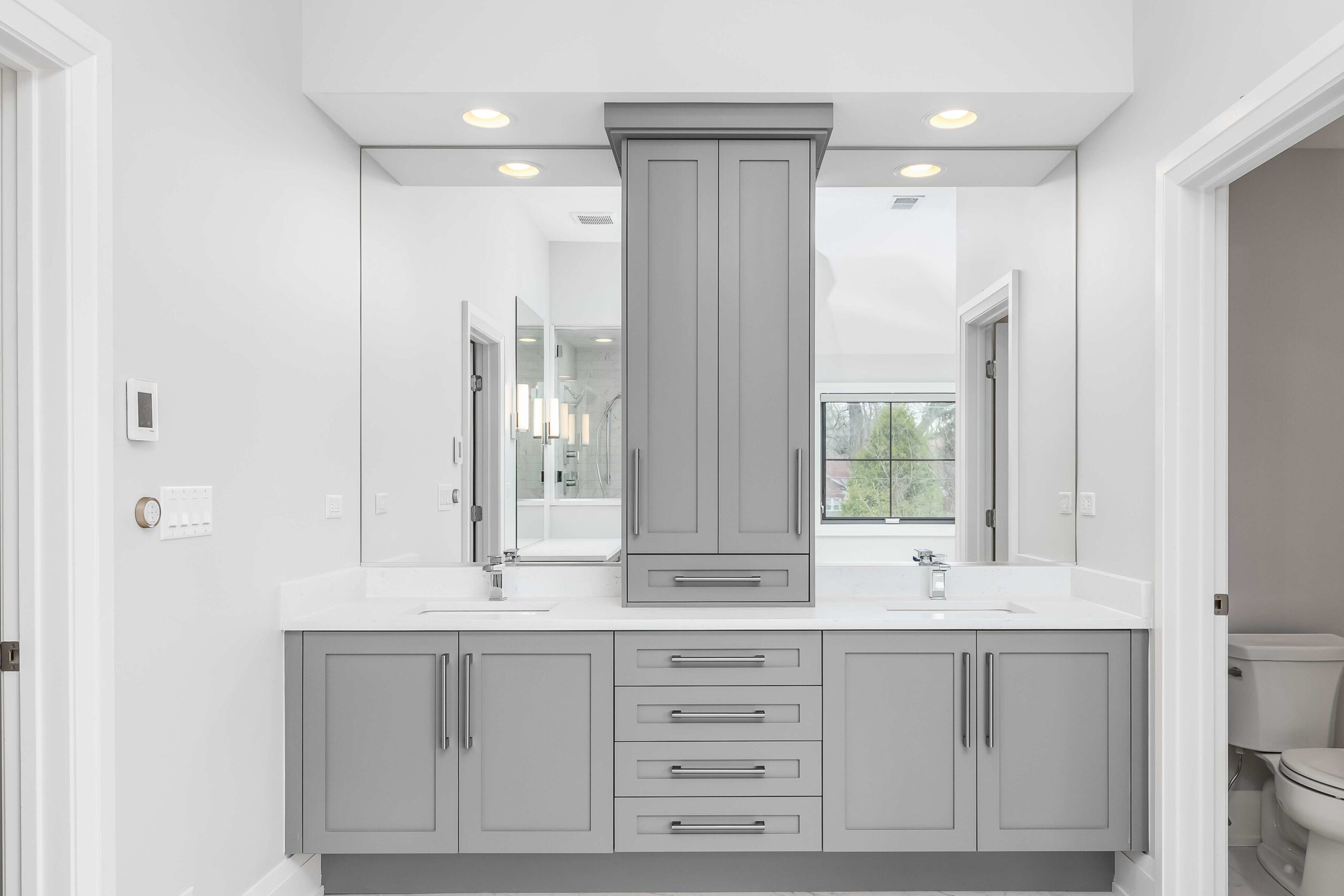 Vanity Cabinet VA24-007