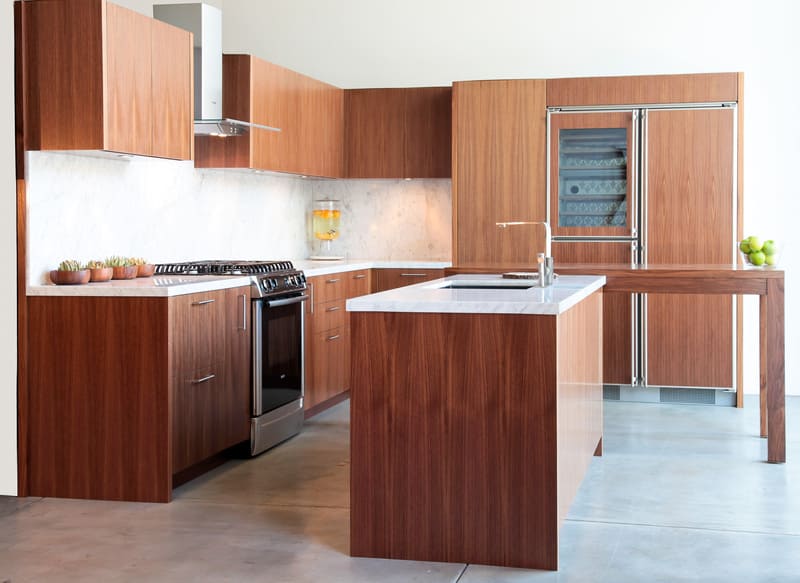 Shaker Style Cabinets vs Flat Panel: Flat panel cabinets